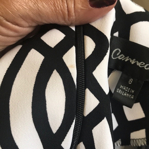 ๐ SOLD ๐ Basic black/white geometric shape dress - Picture 3 of 3